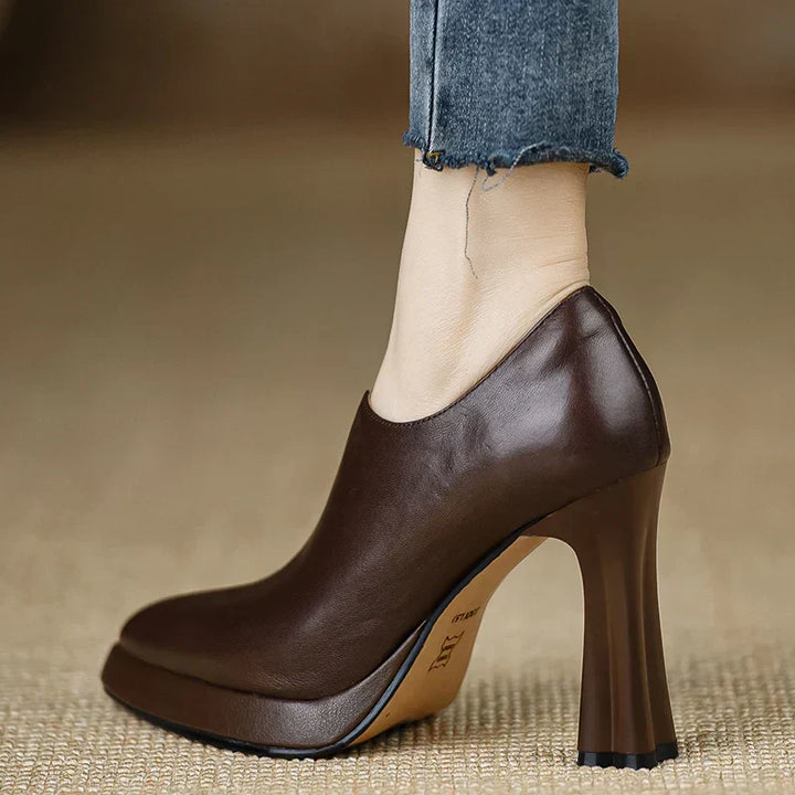 Carinia | Stylish Pumps