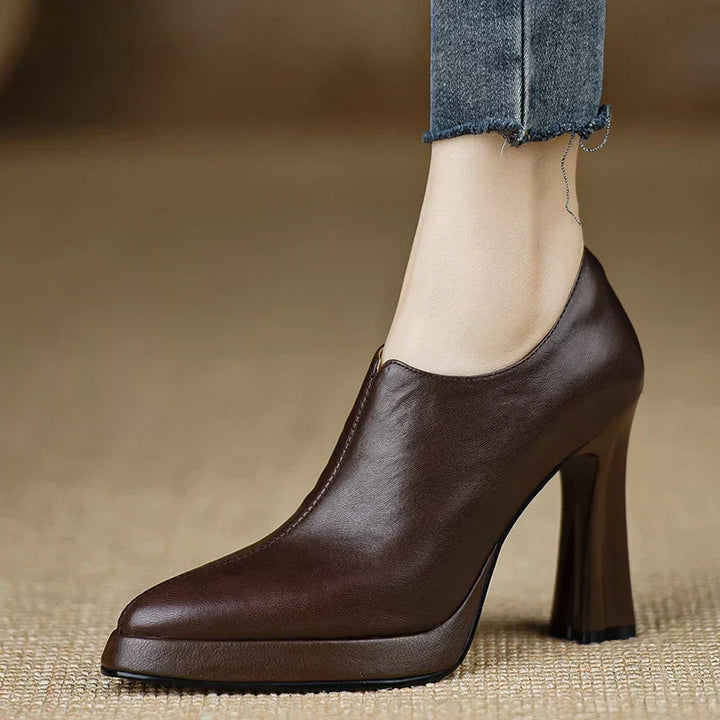 Carinia | Stylish Pumps