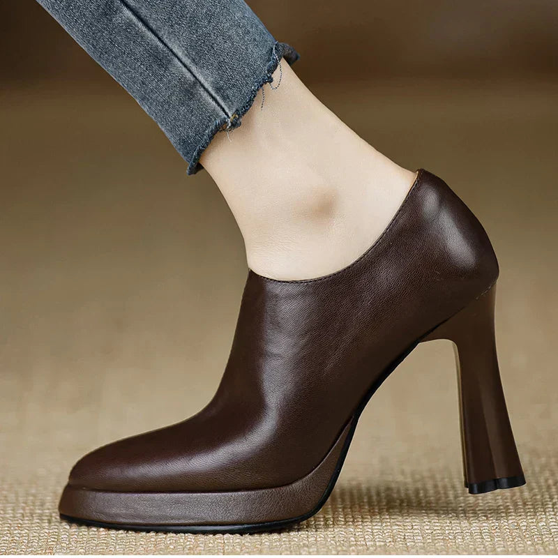 Carinia | Stylish Pumps