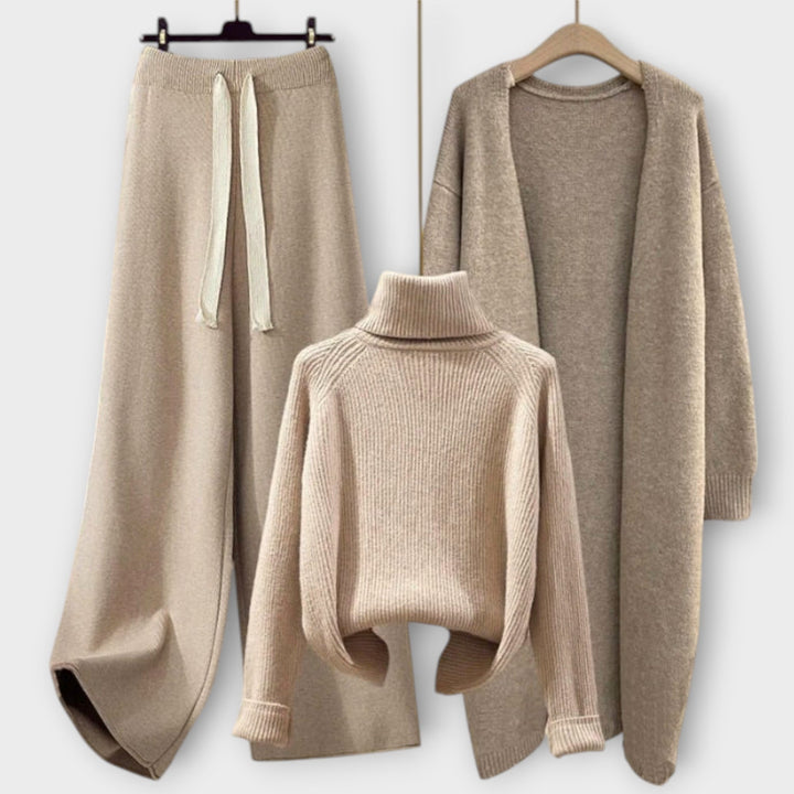 Cassey | Three-Piece Set